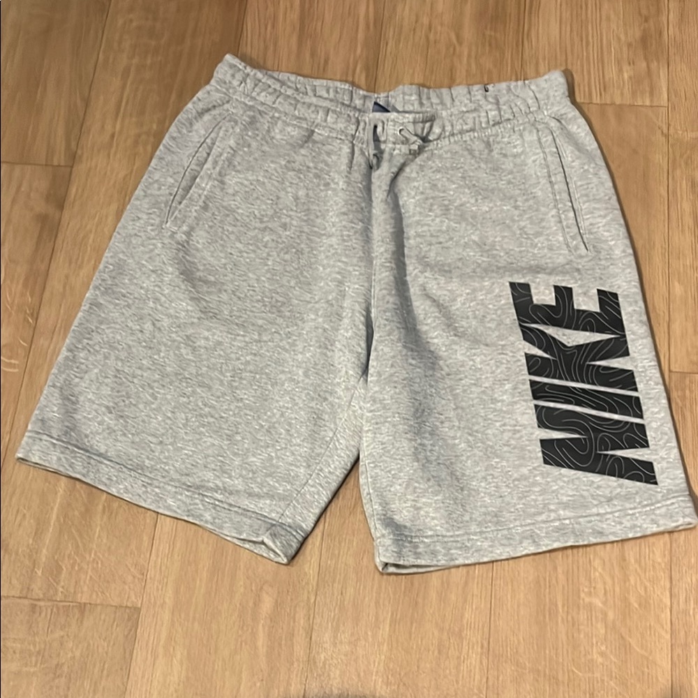 Nike Men's Gray Shorts